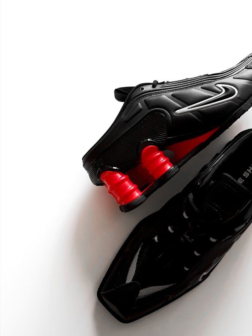 (Women) Martine Rose x Nike Shox Mule MR4 'Black Comet Red' DQ2401-001 (Women) Martine Rose x Nike Shox Mule MR4 'Black Comet Red' DQ2401-001